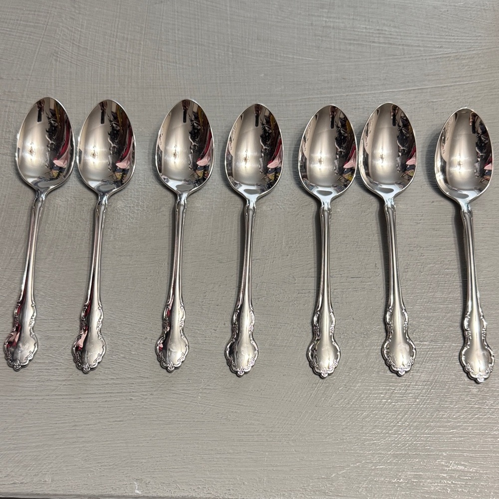 American Airlines Vintage Oneida Community Stainless Steel Set of 8 Spoons